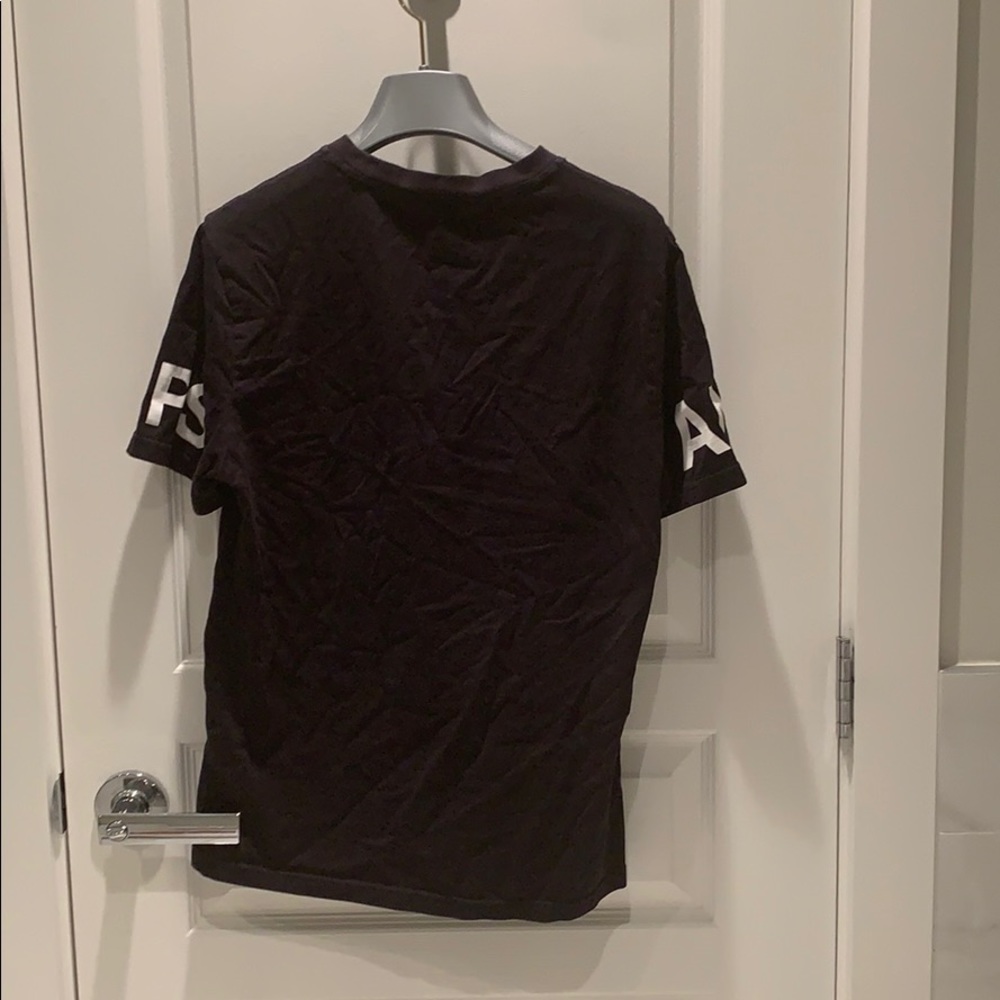 T shirt - Picture 2 of 3